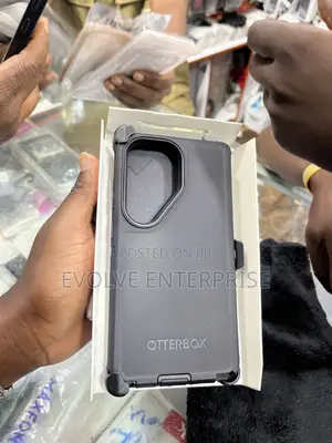 Otterbox S26 Ultra Armoured Cover