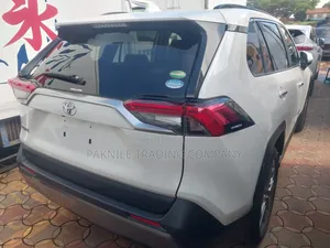 Toyota RAV4 2020 White