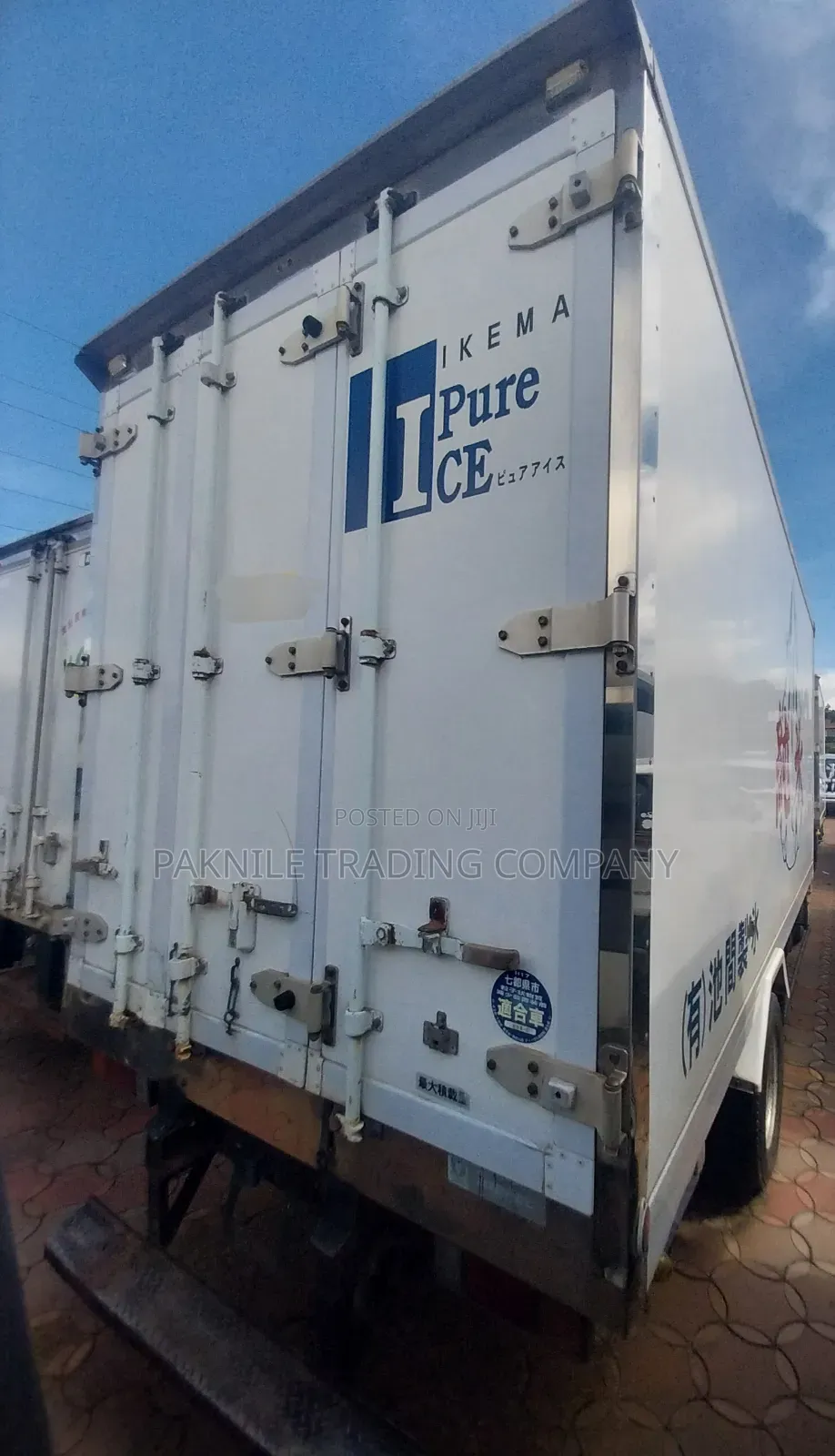 Isuzu Elf Fridge 2005