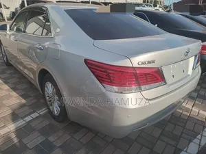 Toyota Crown 2014 Silver