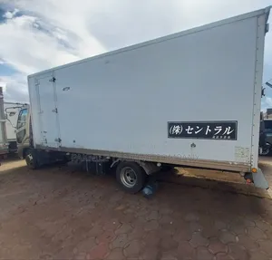 Fuso Fighter Freezer 2012 Silver