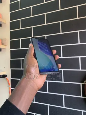 Apple iPhone 11 64 GB Black