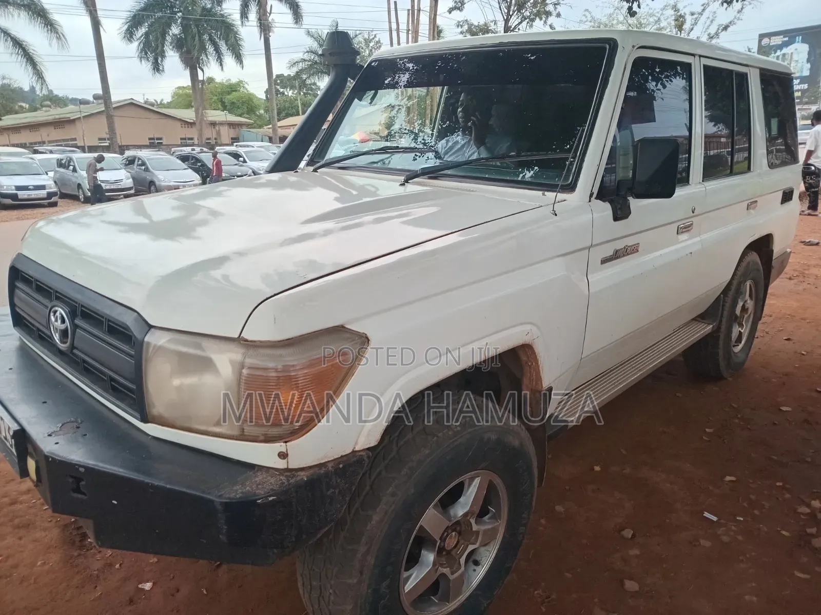 Toyota Land Cruiser 2014 White