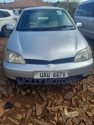 Toyota Platz 2003 Silver