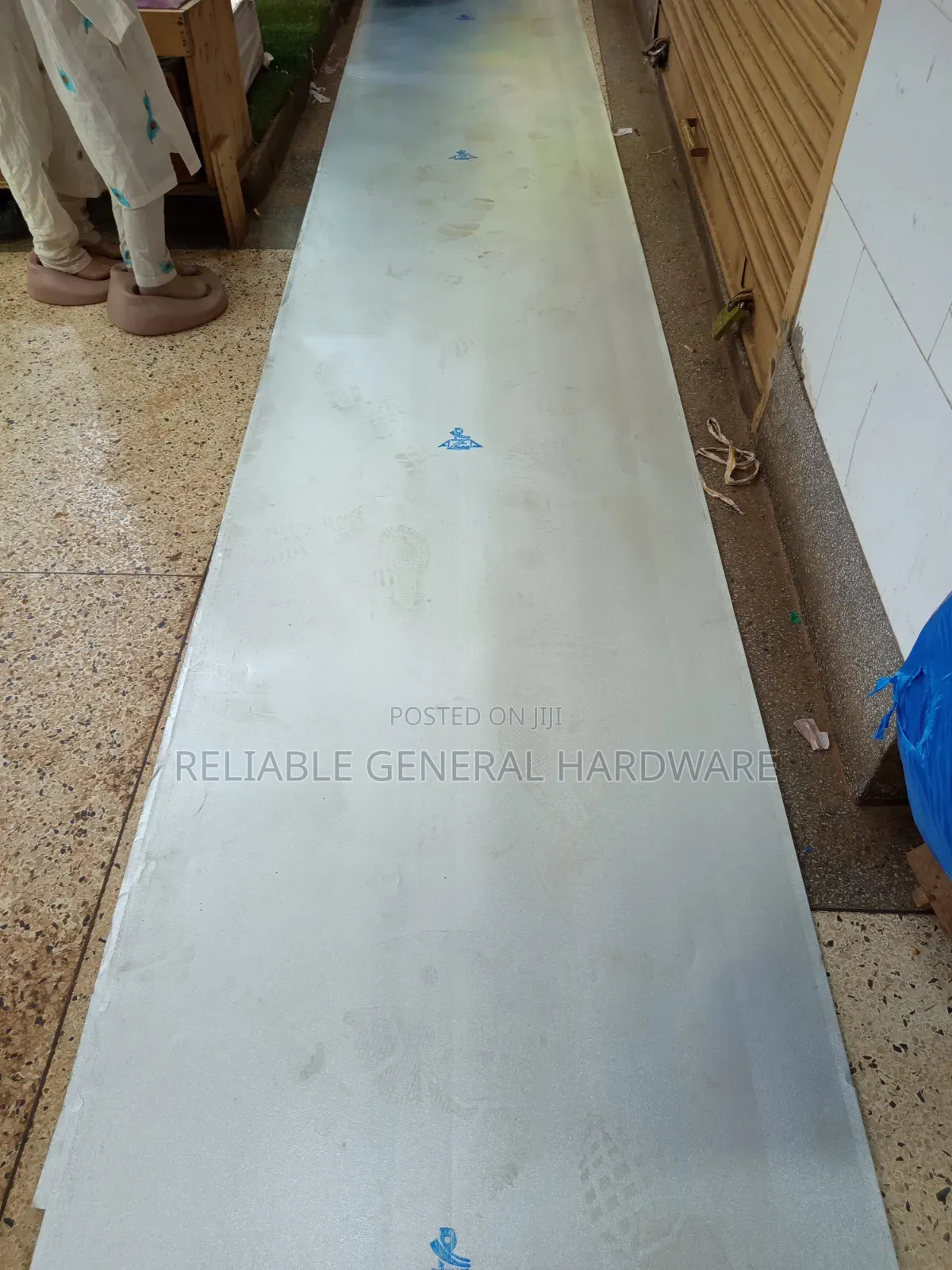 Plain Sheet G.32 Valley Sheet White 9meters