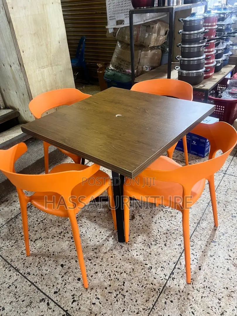 Restaurant Set for 4people
