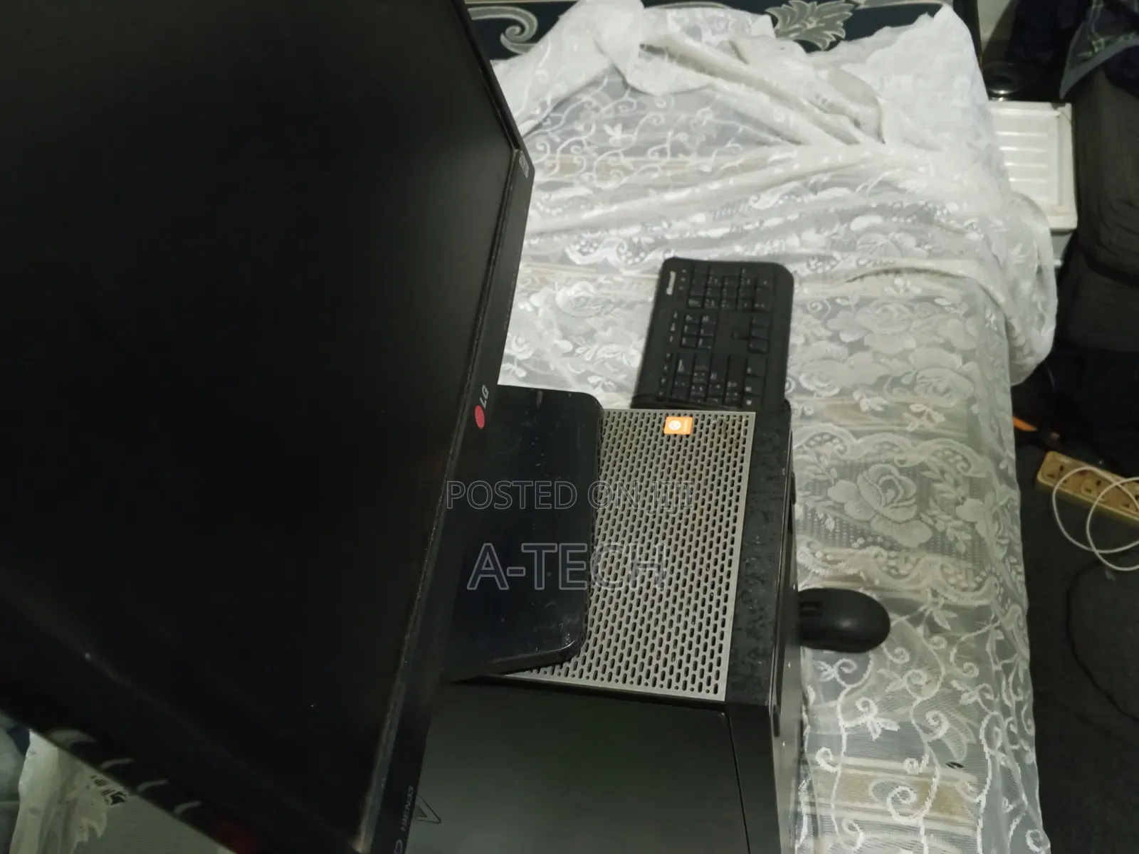 Desktop Computer Dell 4GB Intel Core i3 HDD 500GB