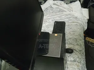 Desktop Computer Dell 4GB Intel Core i3 HDD 500GB