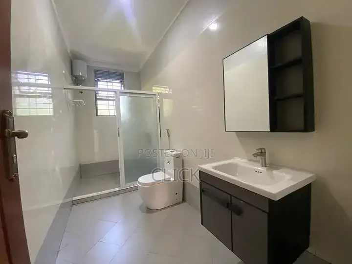 2bdrm Apartment in Bunga, Makindye for rent