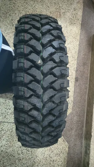 235/85r16 Landcruiser Original Comforser Tyres M/T