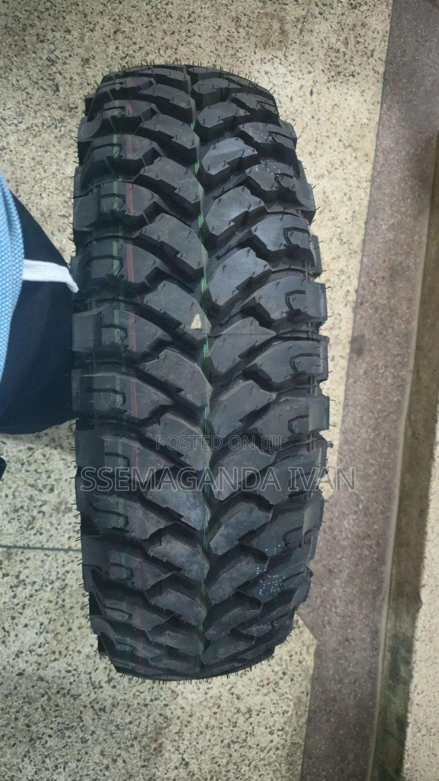 235/85r16 Landcruiser Original Comforser Tyres M/T
