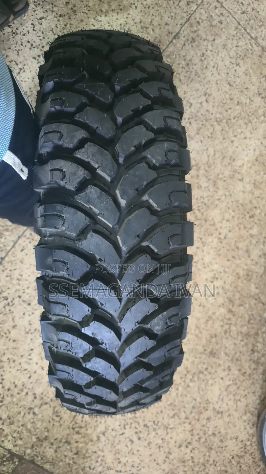 235/85r16 Landcruiser Original Comforser Tyres M/T
