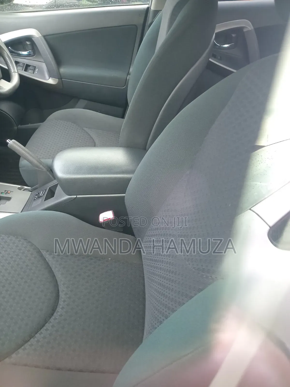 Toyota Vanguard 2012 Silver