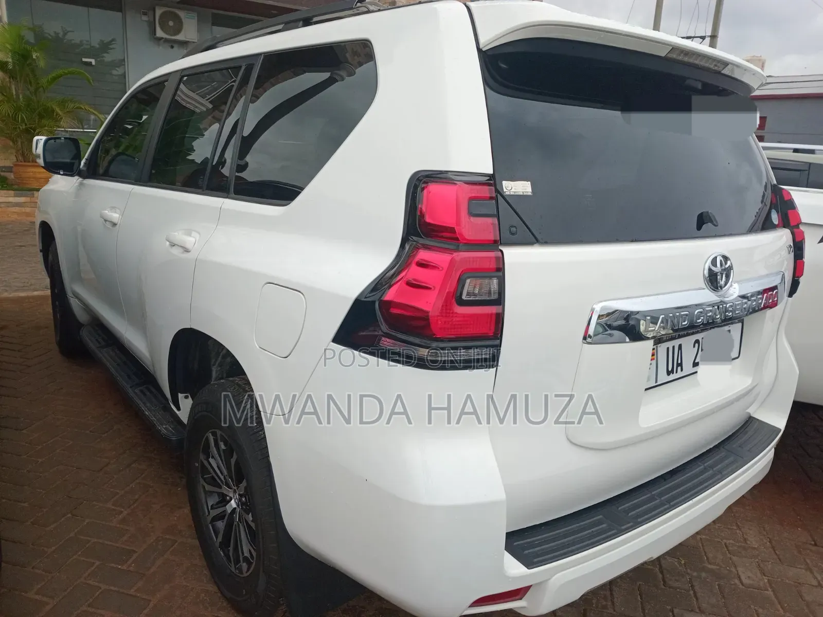Toyota Land Cruiser Prado 2017 White