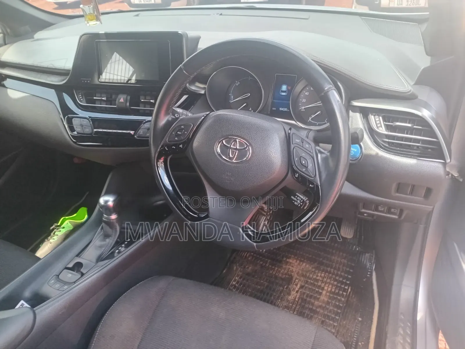 Toyota C-HR 2017 Silver