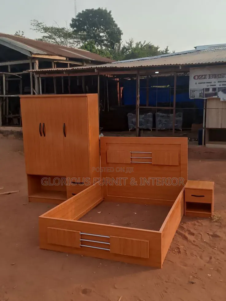 Laminated Board Bed