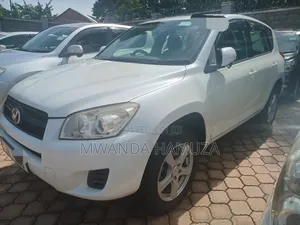Toyota RAV4 2012 White