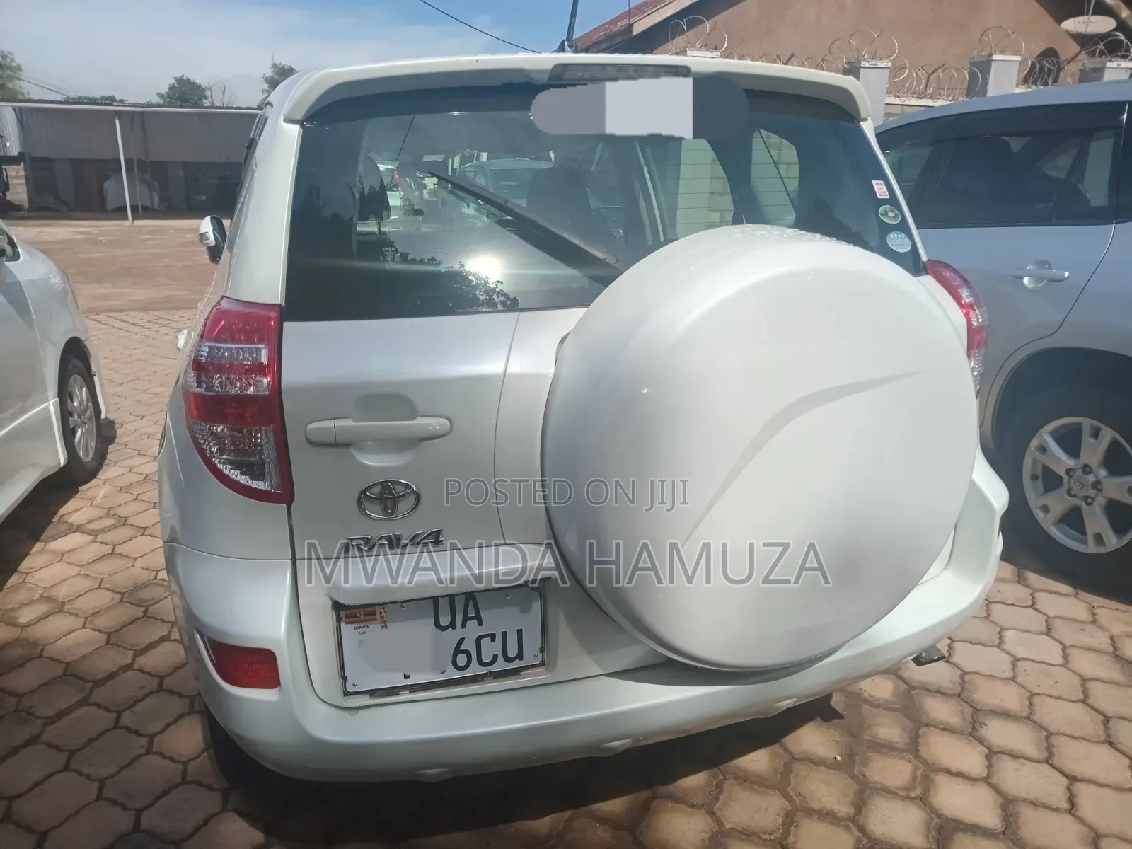 Toyota RAV4 2012 White