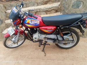 Bajaj Boxer 125 2024 Red