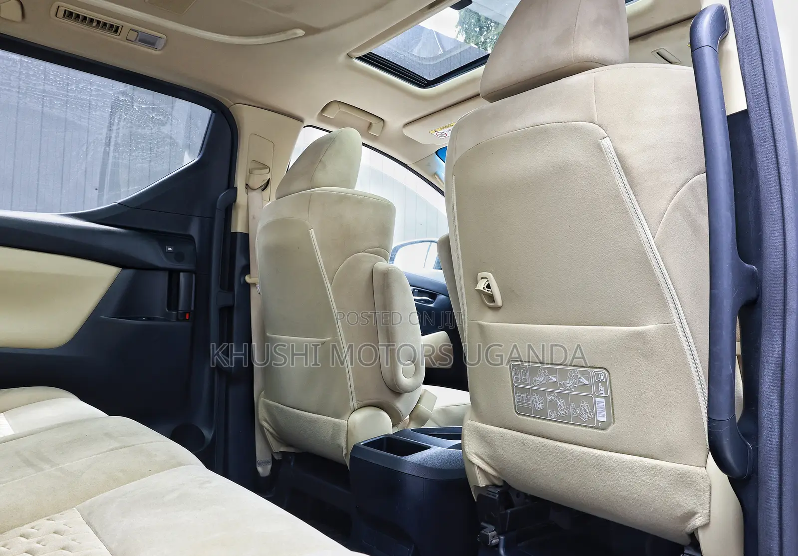 Toyota Alphard 2.5 Petrol FWD 2017 Silver