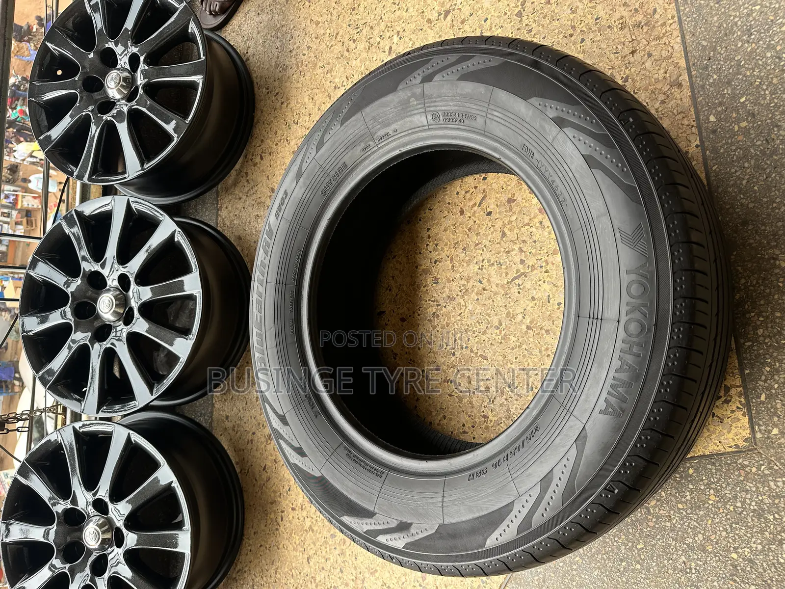 215/65r16 Yokohama Japan Foreign Used Tires in Very Good Condition