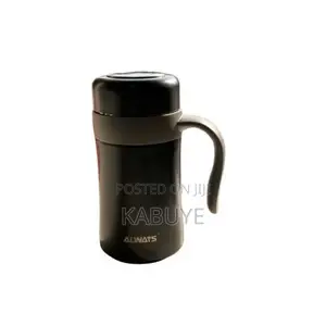 Vacuum Travel Mug in Black.
