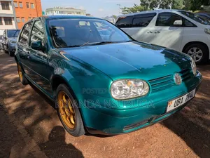 Volkswagen Golf 2001 Green
