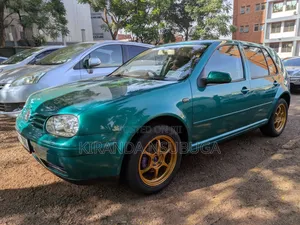 Volkswagen Golf 2001 Green