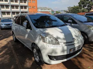 Toyota Passo Sette 2010 White