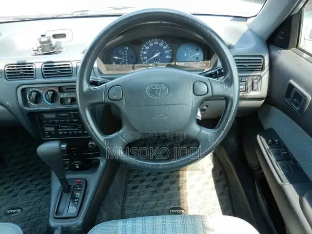 Toyota Corsa 2000 Gray