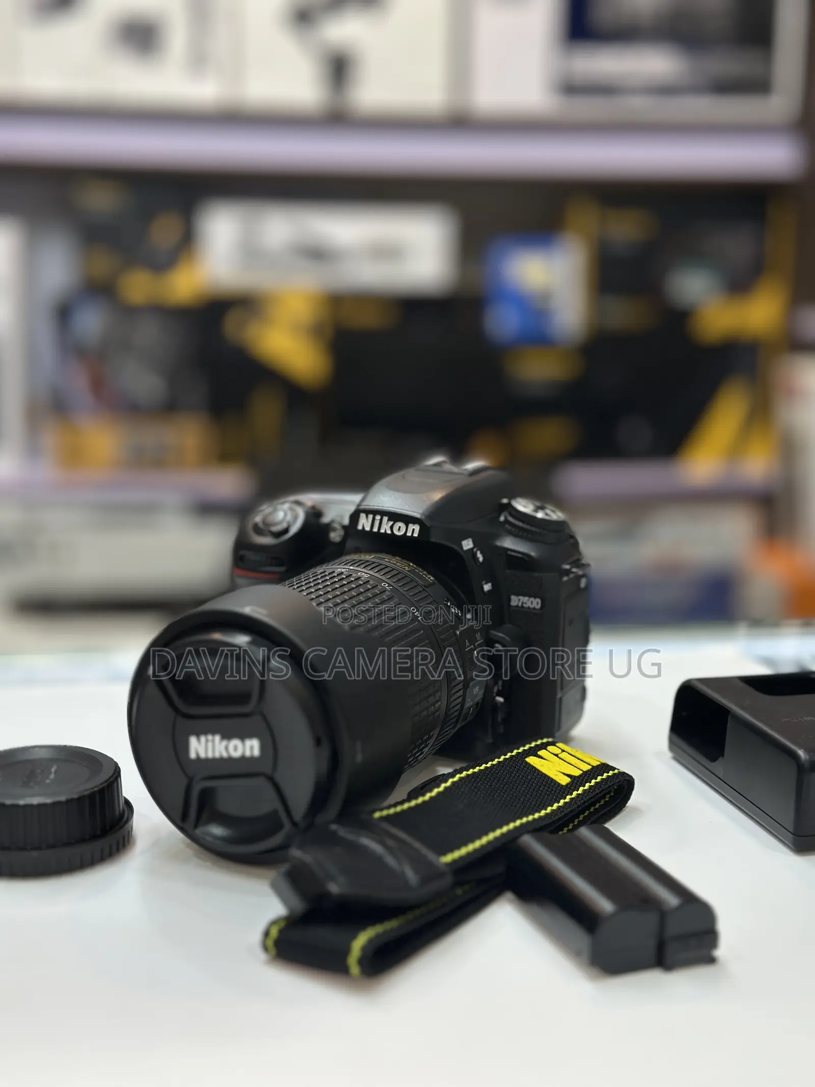 Nikon 7500