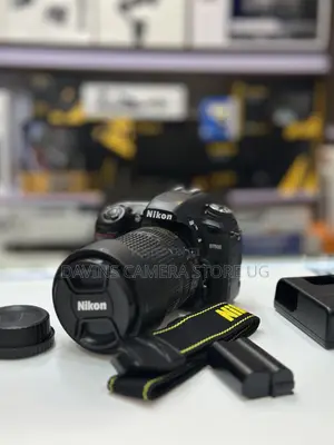 Nikon 7500
