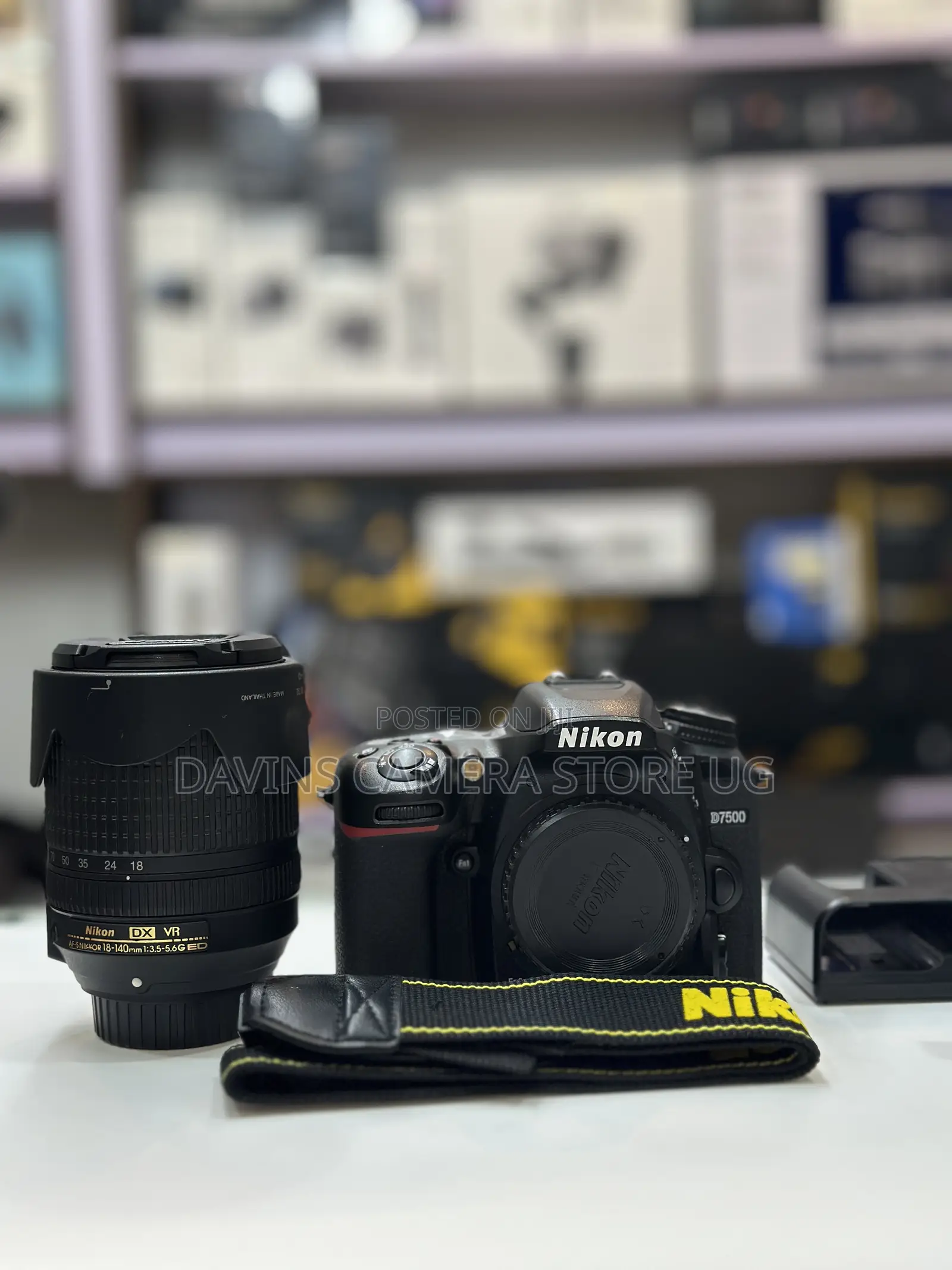 Nikon 7500