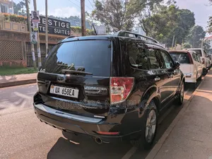 Subaru Forester 2010 Black
