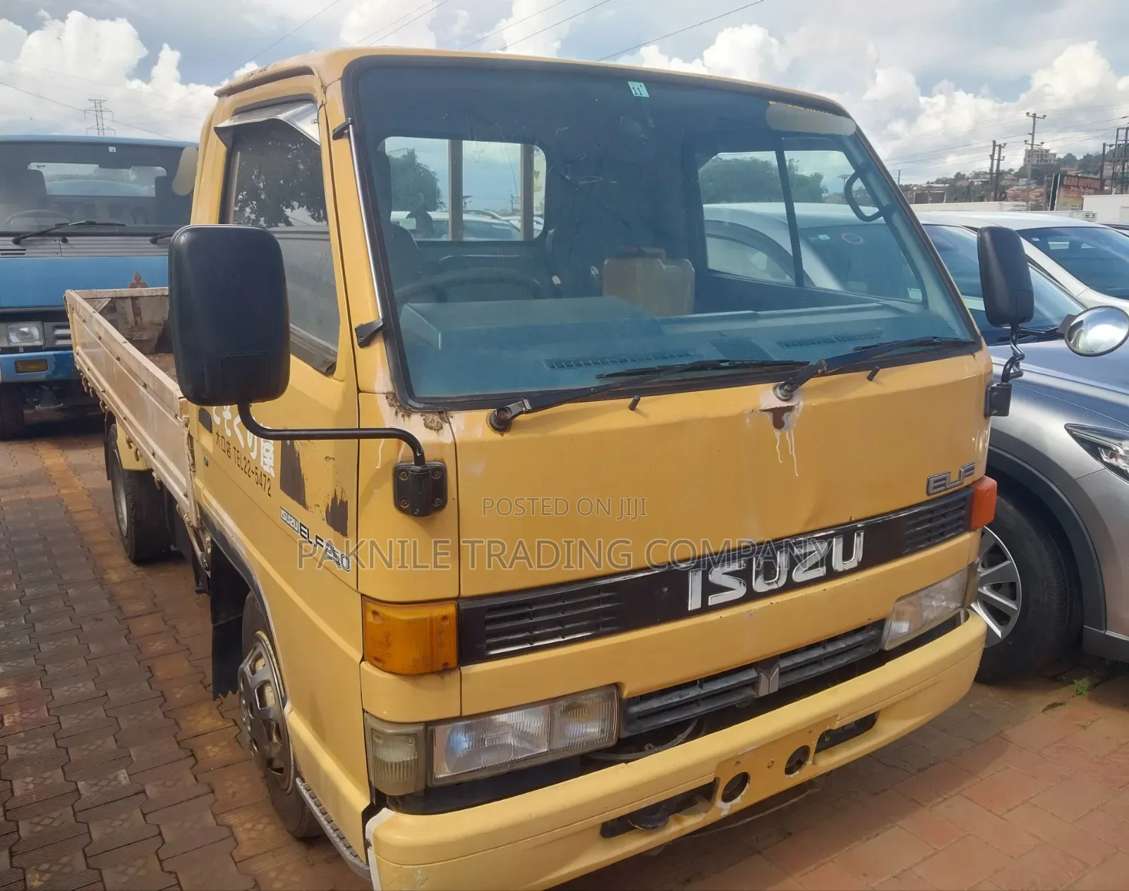 Isuzu Elf 2 Ton Truck
