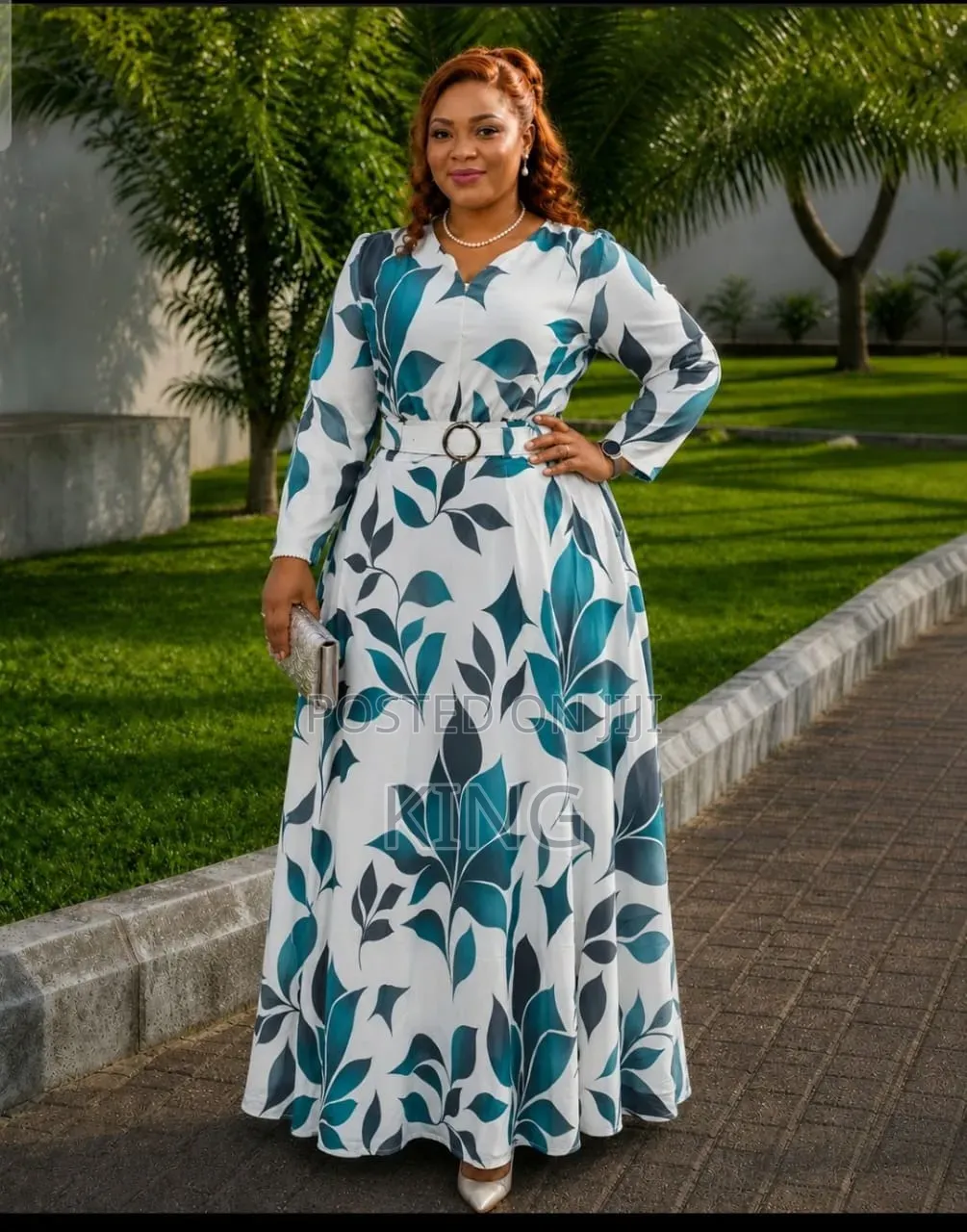 Maxi Dress With a Belted Waist