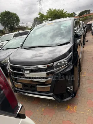 Toyota Noah 2.0 AWD (8 Seater) 2019 Black