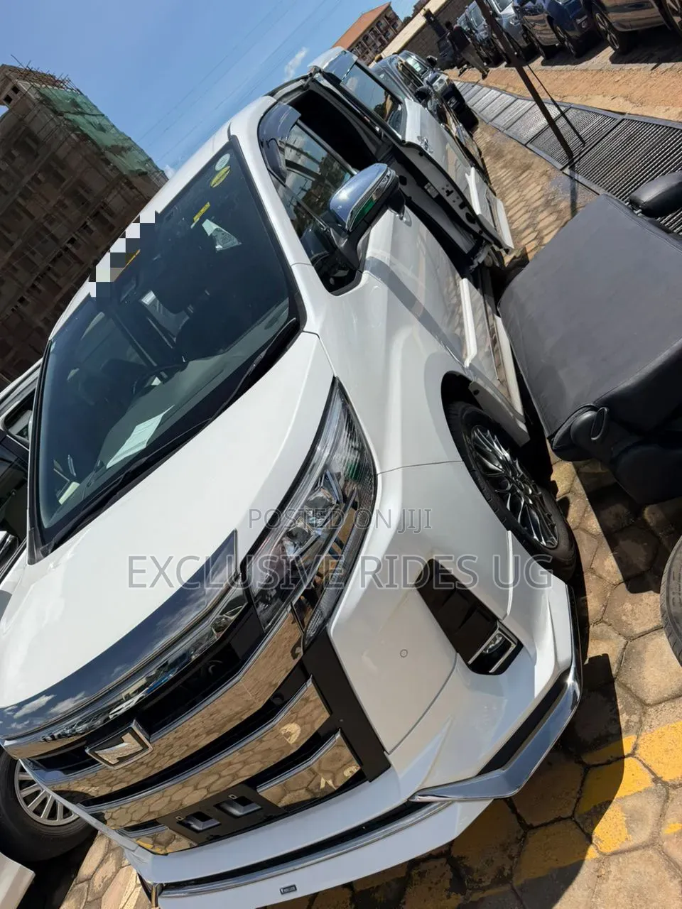 Toyota Noah 2.0 FWD (8 Seater) 2021 White