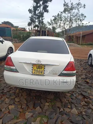 Toyota Mark II 2002 White