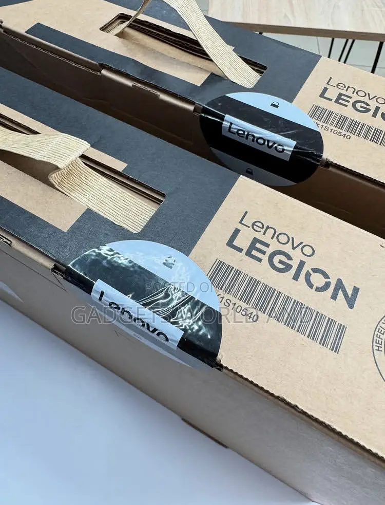 New Laptop Lenovo Legion 5 32GB Intel Core Ultra 9 SSD 1T