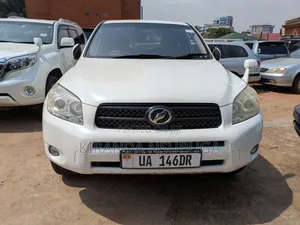 Toyota RAV4 2008 White