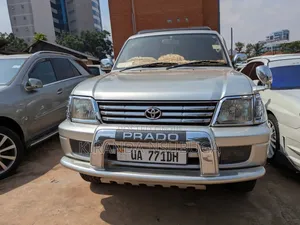 Toyota Land Cruiser Prado 2010 Pearl