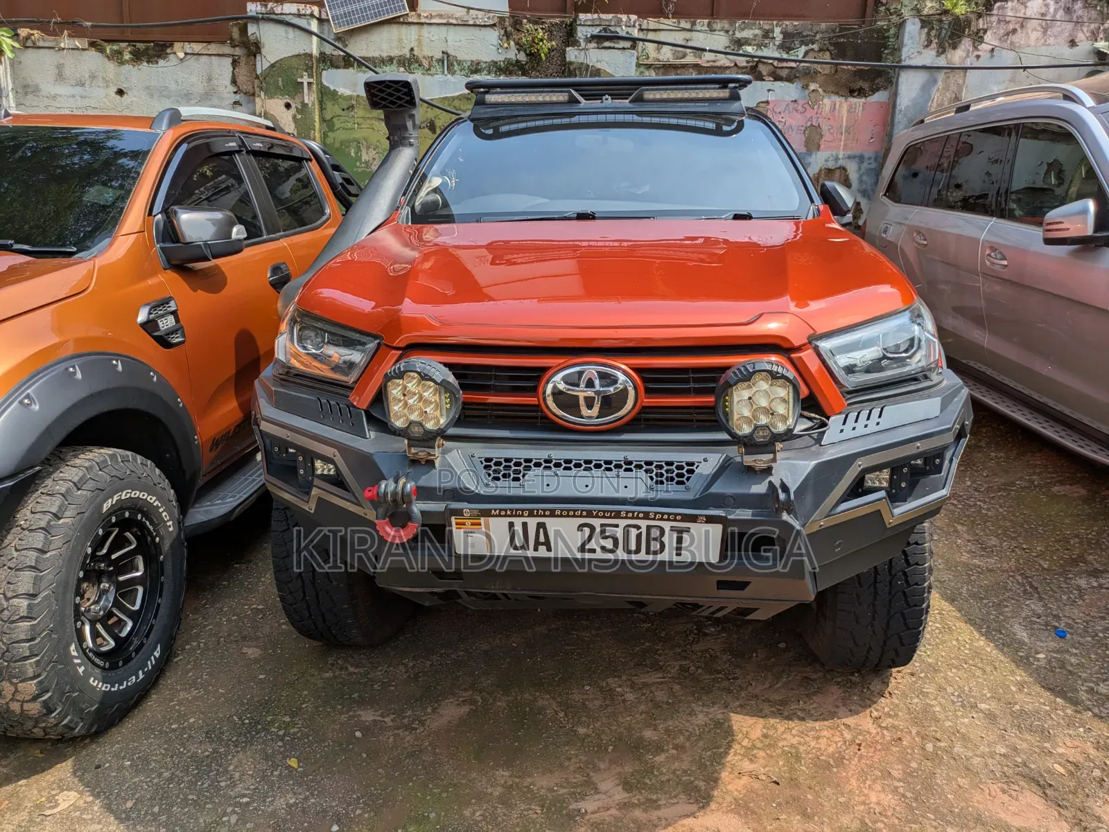 Toyota Hilux 2017 Orange