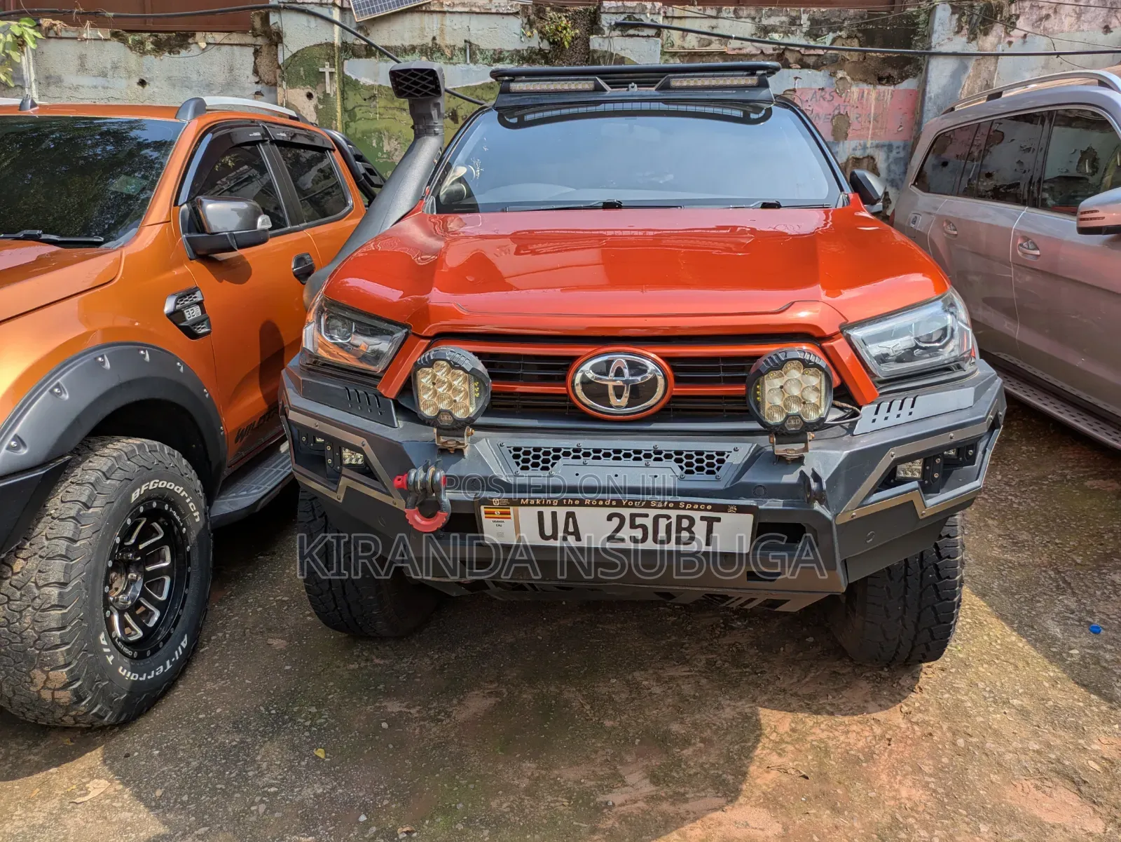 Toyota Hilux 2017 Orange