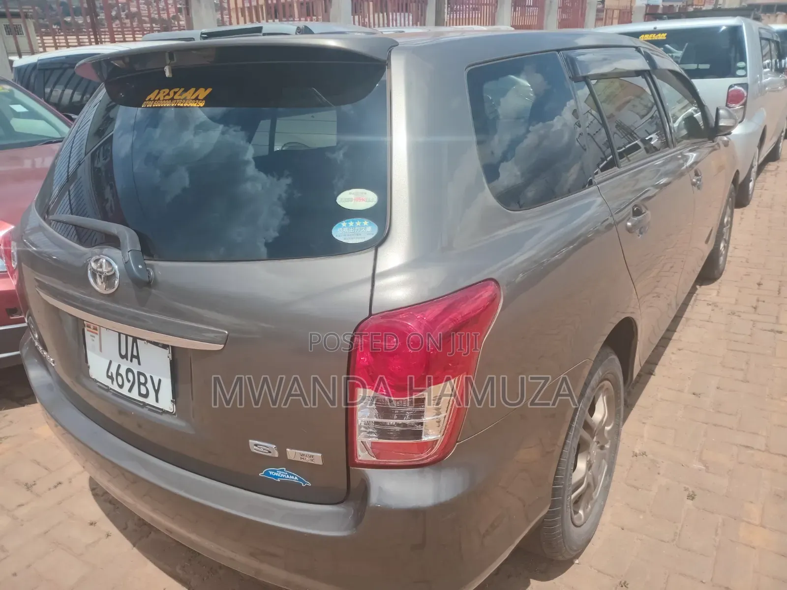 Toyota Corolla Fielder 2011 Gray