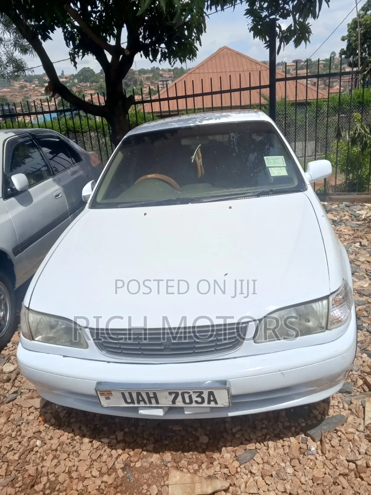 Toyota Corolla Hatchback 2000 White