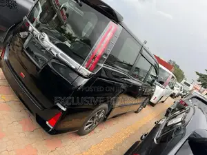 Toyota Noah 2.0 AWD (8 Seater) 2019 Black