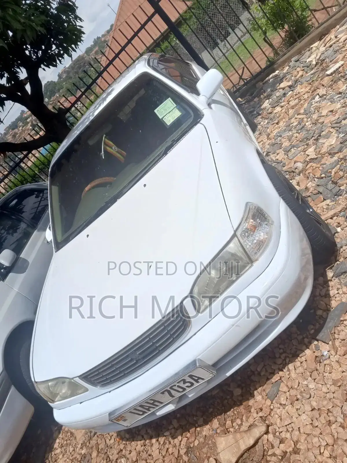 Toyota Corolla Hatchback 2000 White