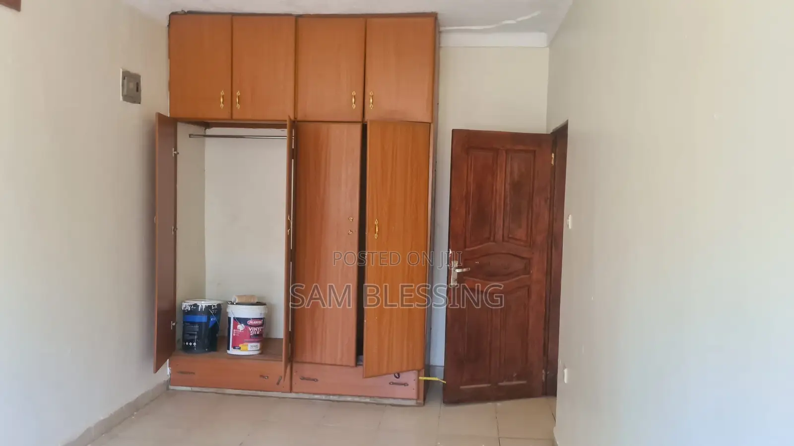 3bdrm House in Kitende Entebbe Road, Central Division for sale
