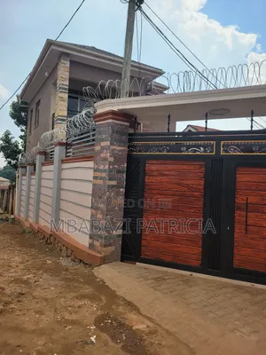 1bdrm House in Busenga Near Hash, Kawempe for rent